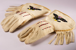 Gauntlets with Beaded Eagles