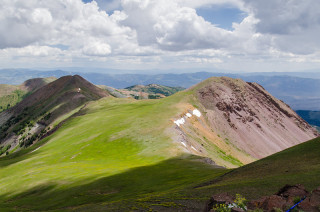 Tusher Mountains