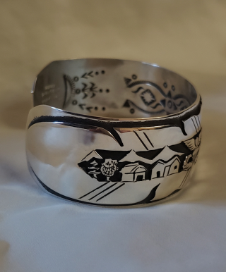 Side view of custom storyteller bracelet (side 2)