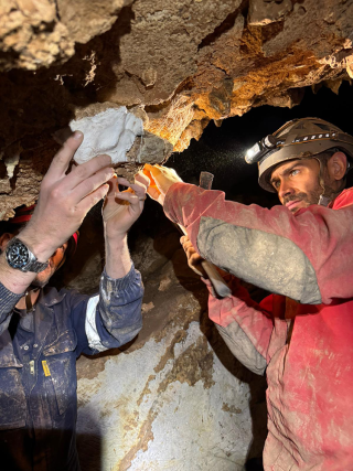 Paleontologists find bones while caving in africa