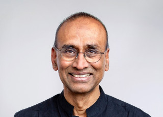 A photographed portrait of Dr. Venki Ramakrishnan.